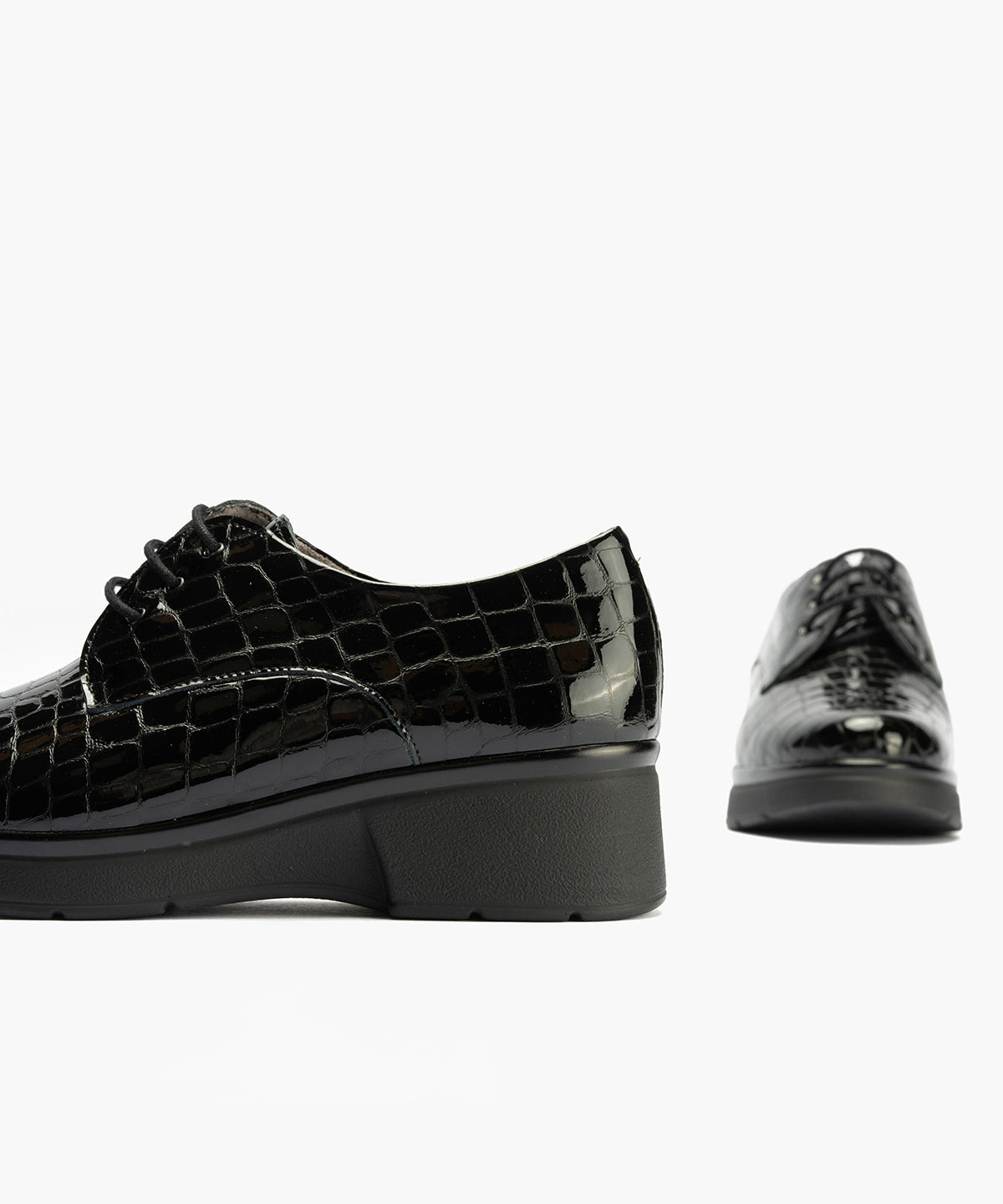 Blucher en Coco con cordones de mujer color negro