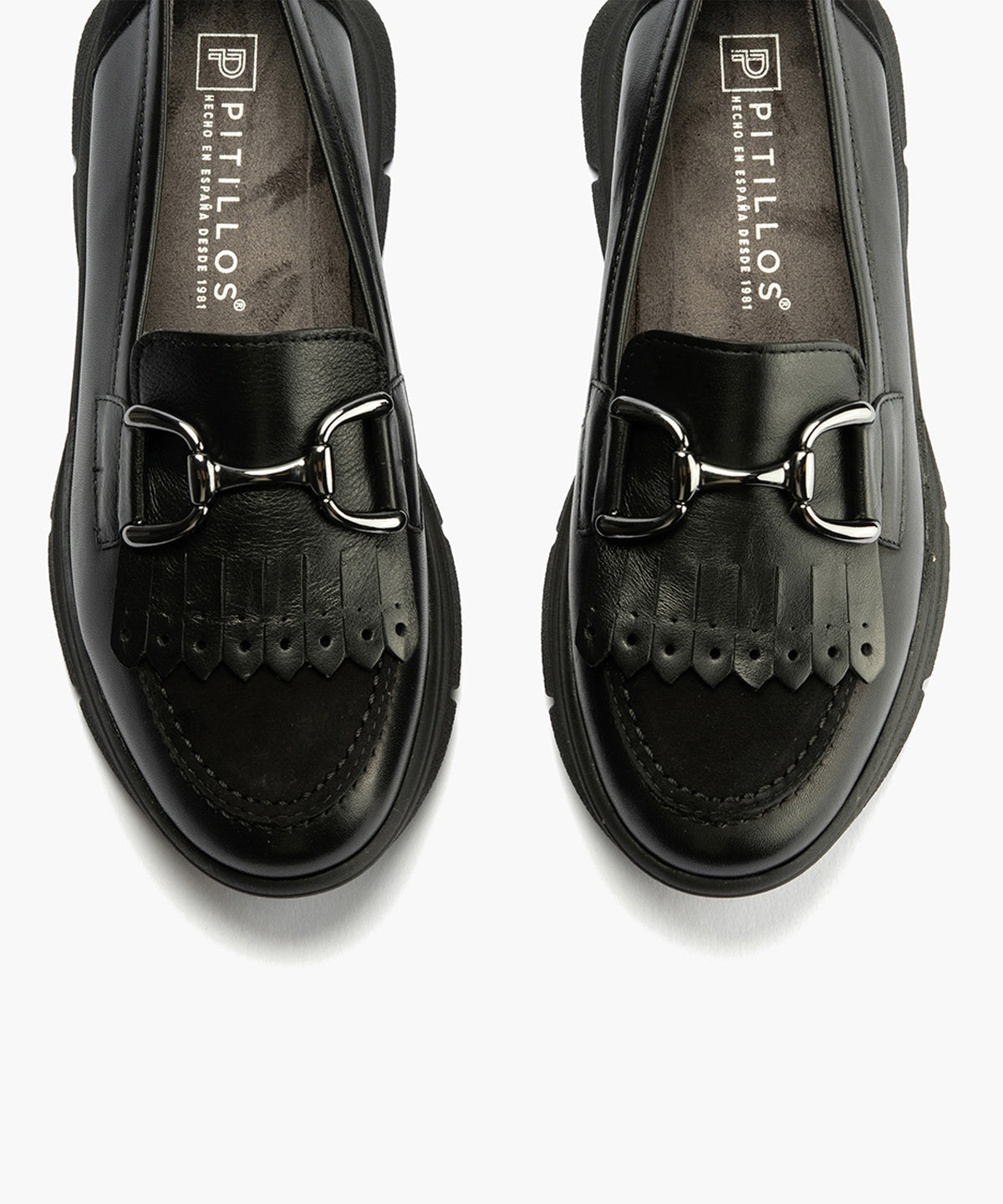 Mocasín con Flecos de mujer color negro