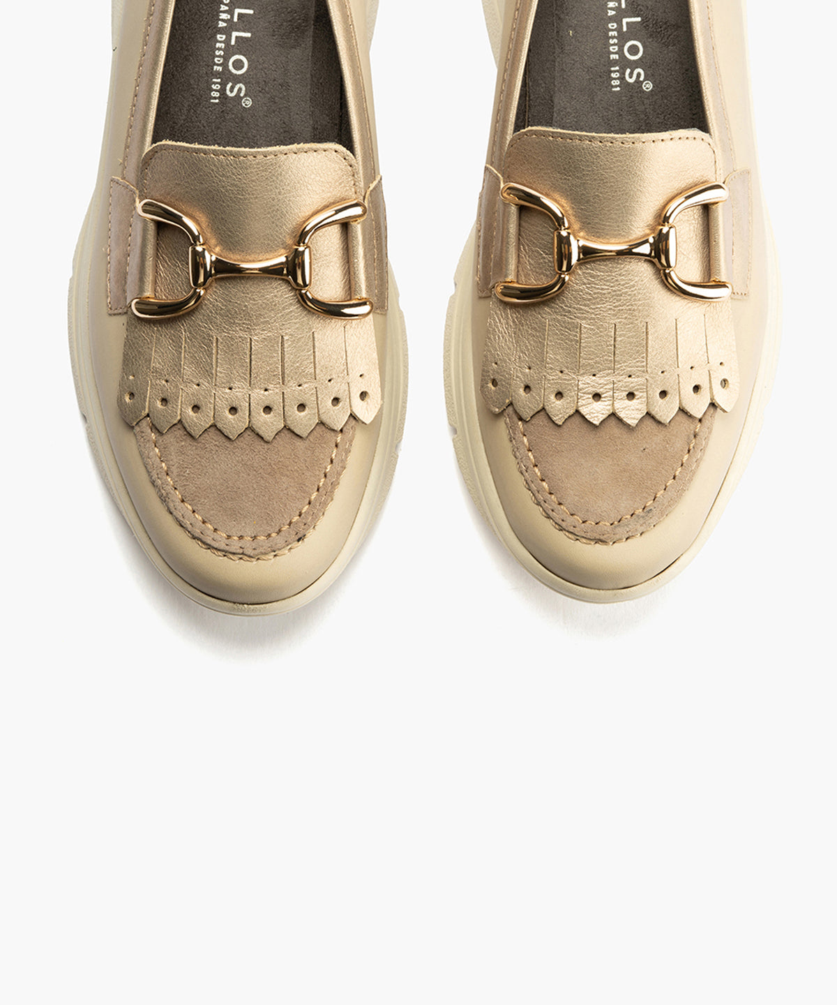 Mocasín con Flecos de mujer color piedra