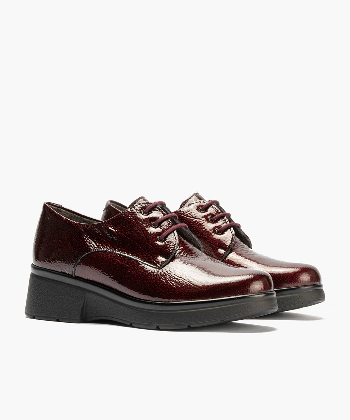 Blucher en Charol con cordones de mujer color burdeos