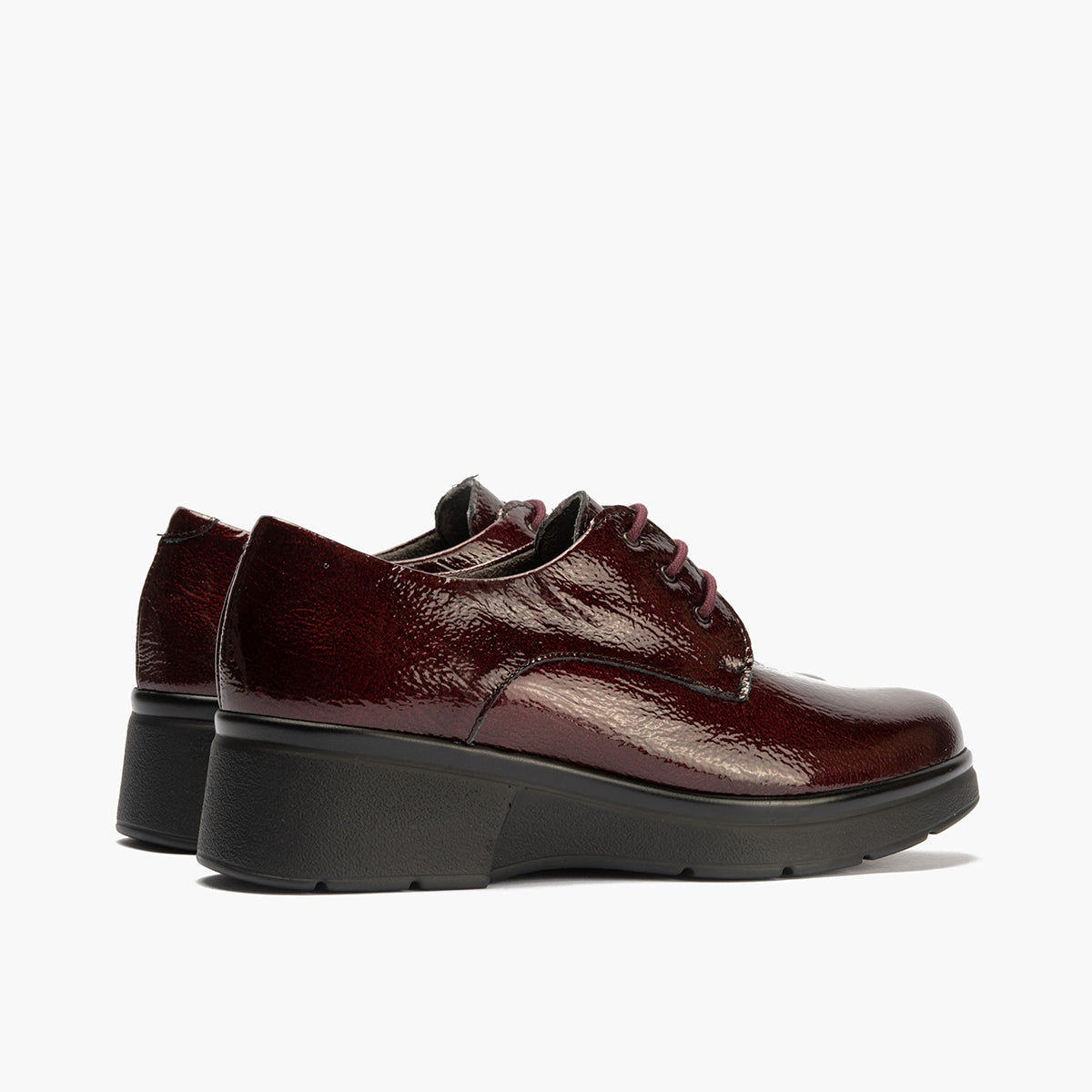 Blucher en Charol con cordones de mujer color burdeos