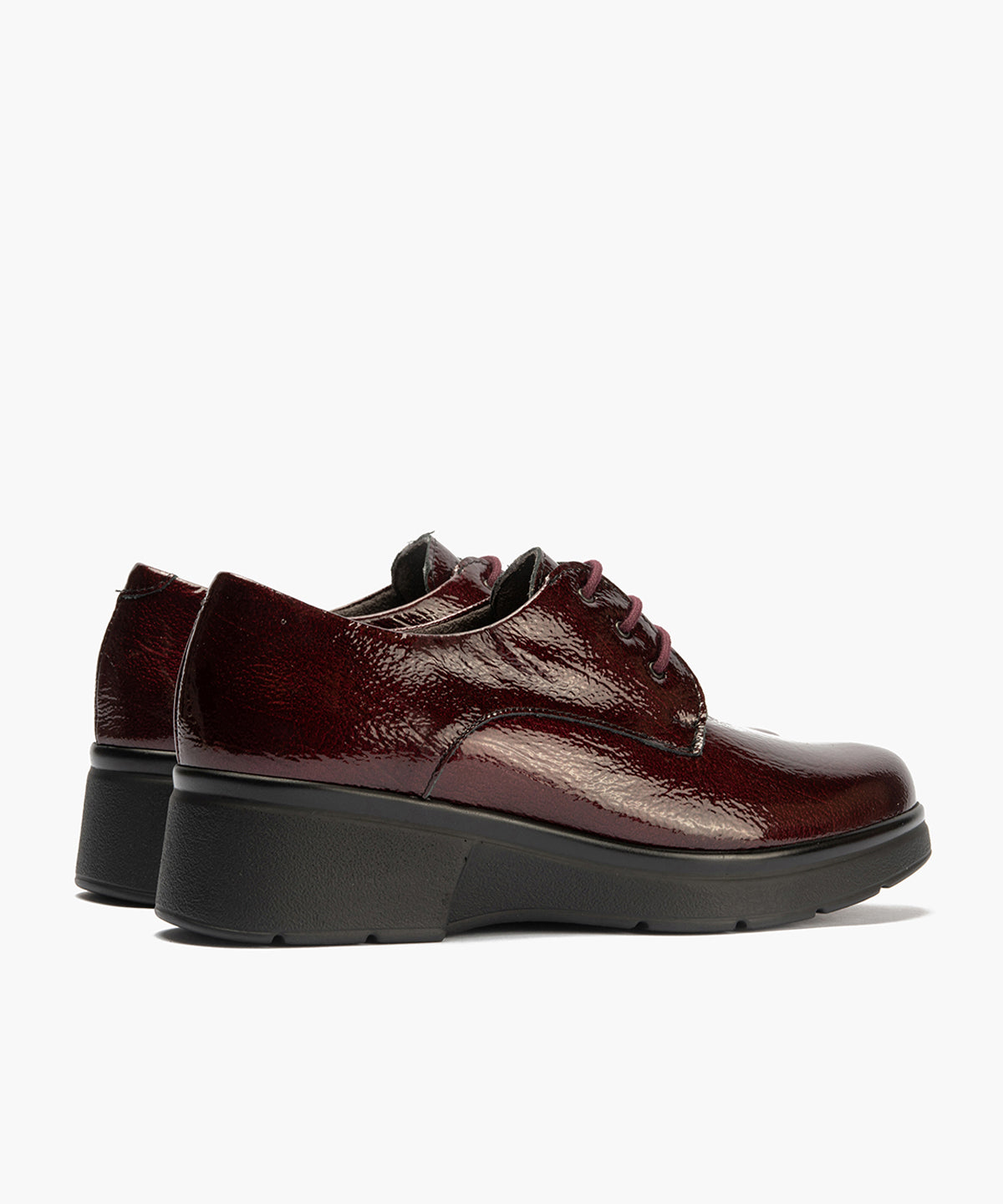 Blucher en Charol con cordones de mujer color burdeos