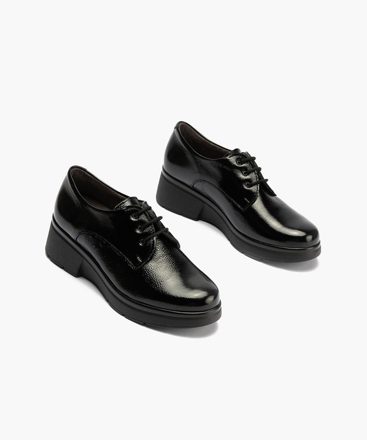 Blucher en Charol con cordones de mujer color negro