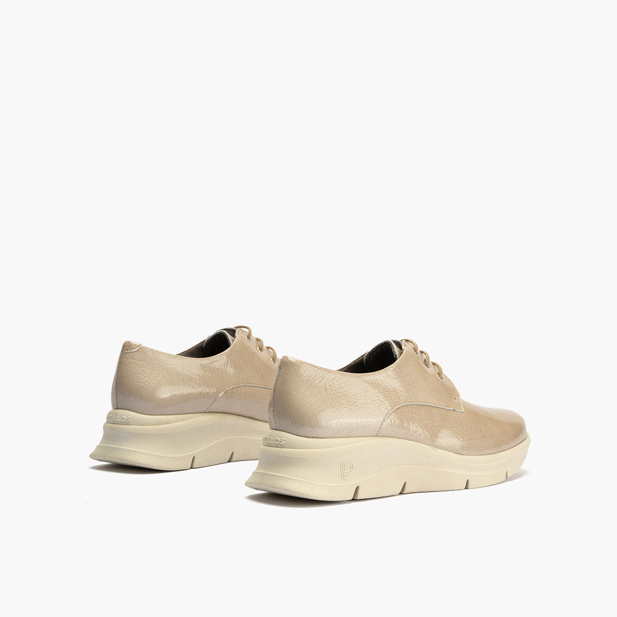Blucher en Charol con cordones de mujer color piedra