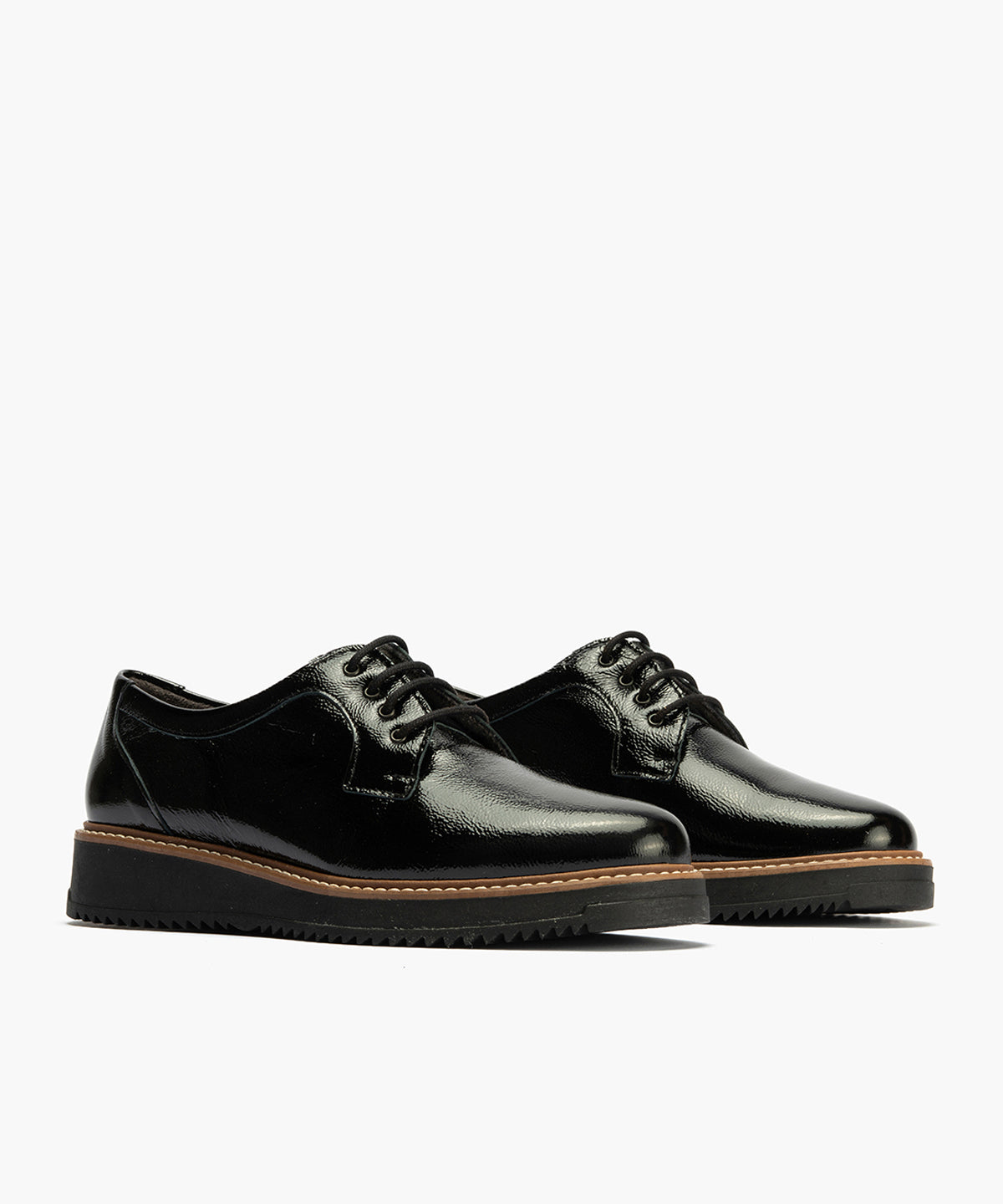 Blucher en Charol con cordones de mujer color negro