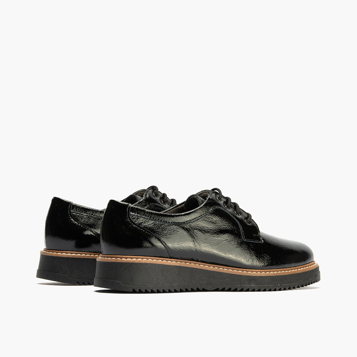 Blucher en Charol con cordones de mujer color negro