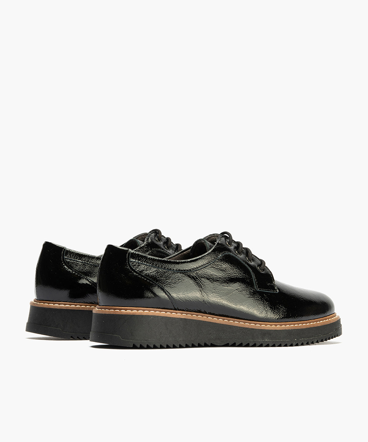 Blucher en Charol con cordones de mujer color negro