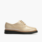 Blucher en Charol con cordones de mujer color piedra