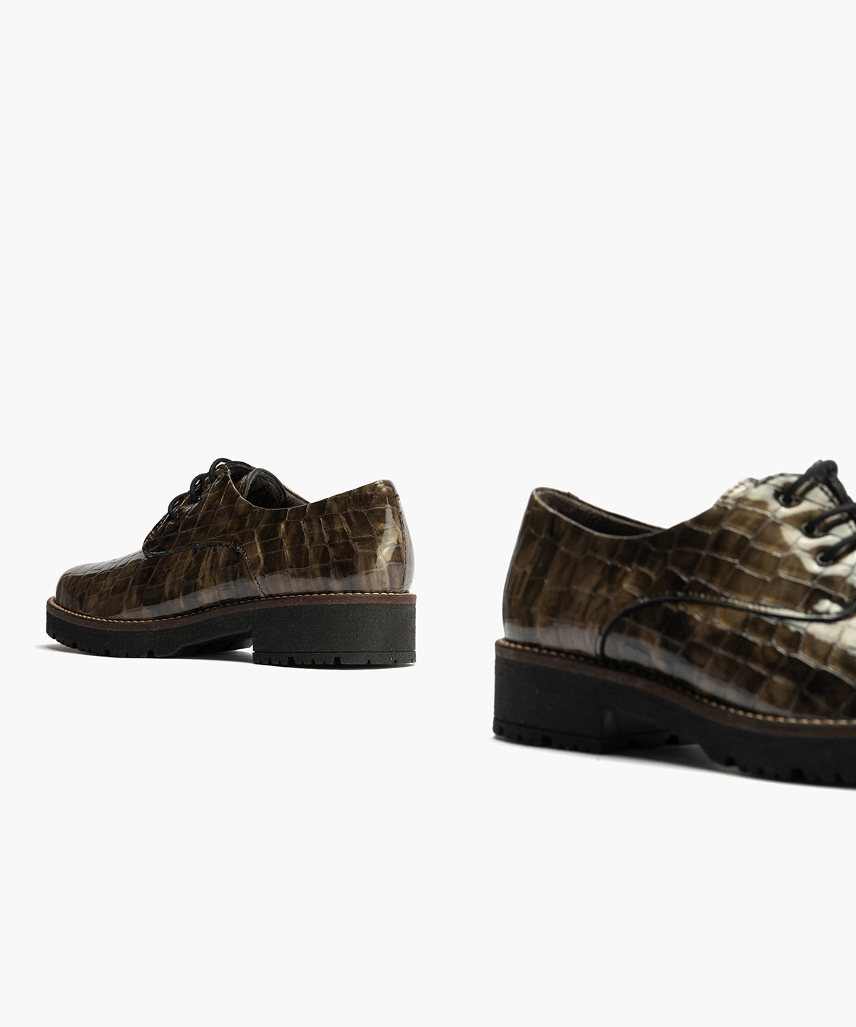 Blucher en Coco con cordones de mujer color humo