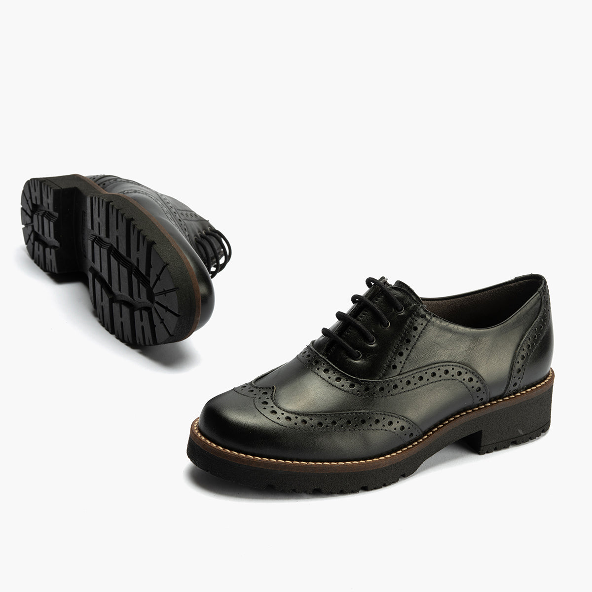 Ingles en Napa con cordones de mujer color negro