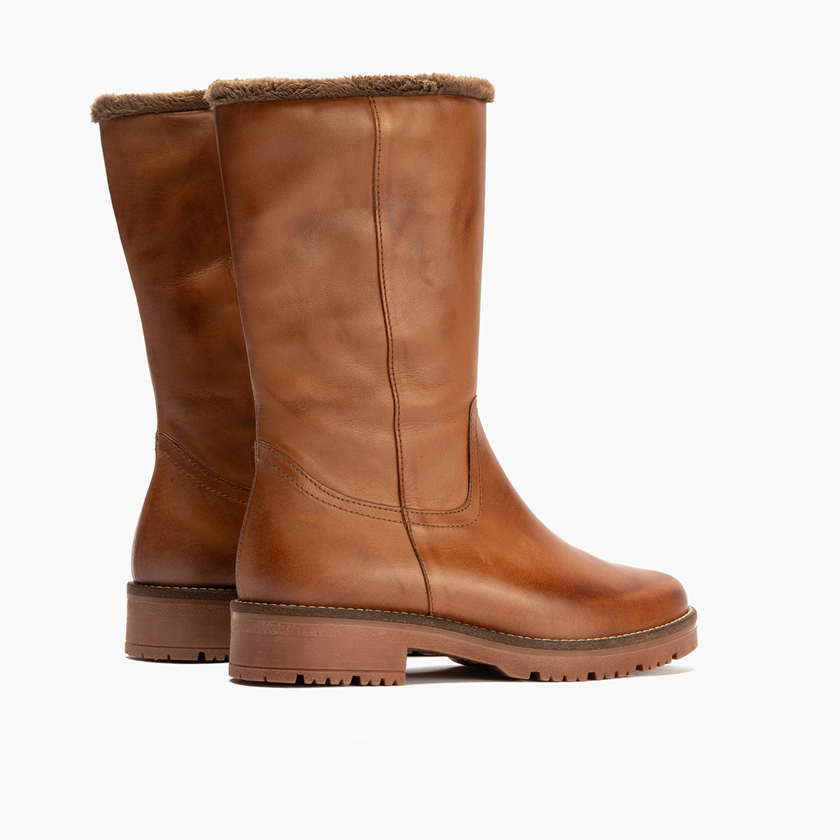 Bota con borrego de mujer color cuero