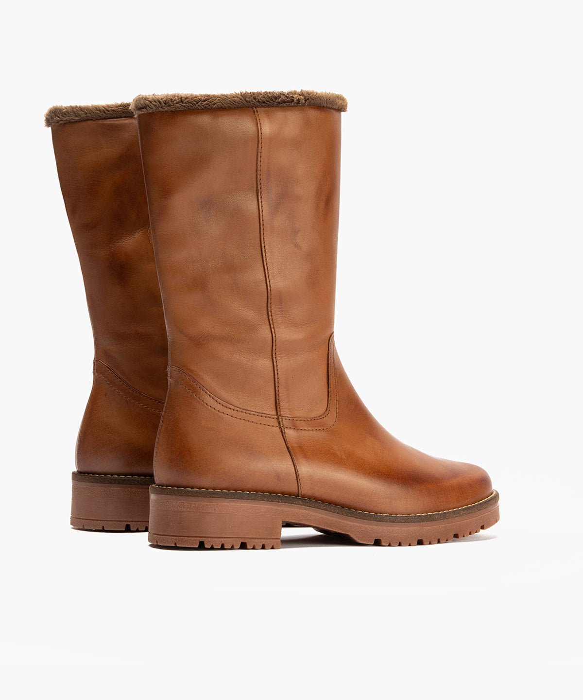 Bota con borrego de mujer color cuero