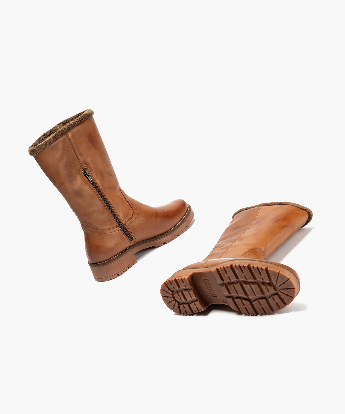 Bota con borrego de mujer color cuero