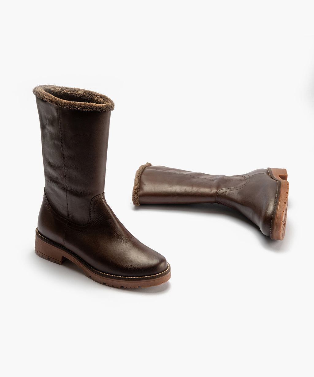 Bota con borrego de mujer color marron