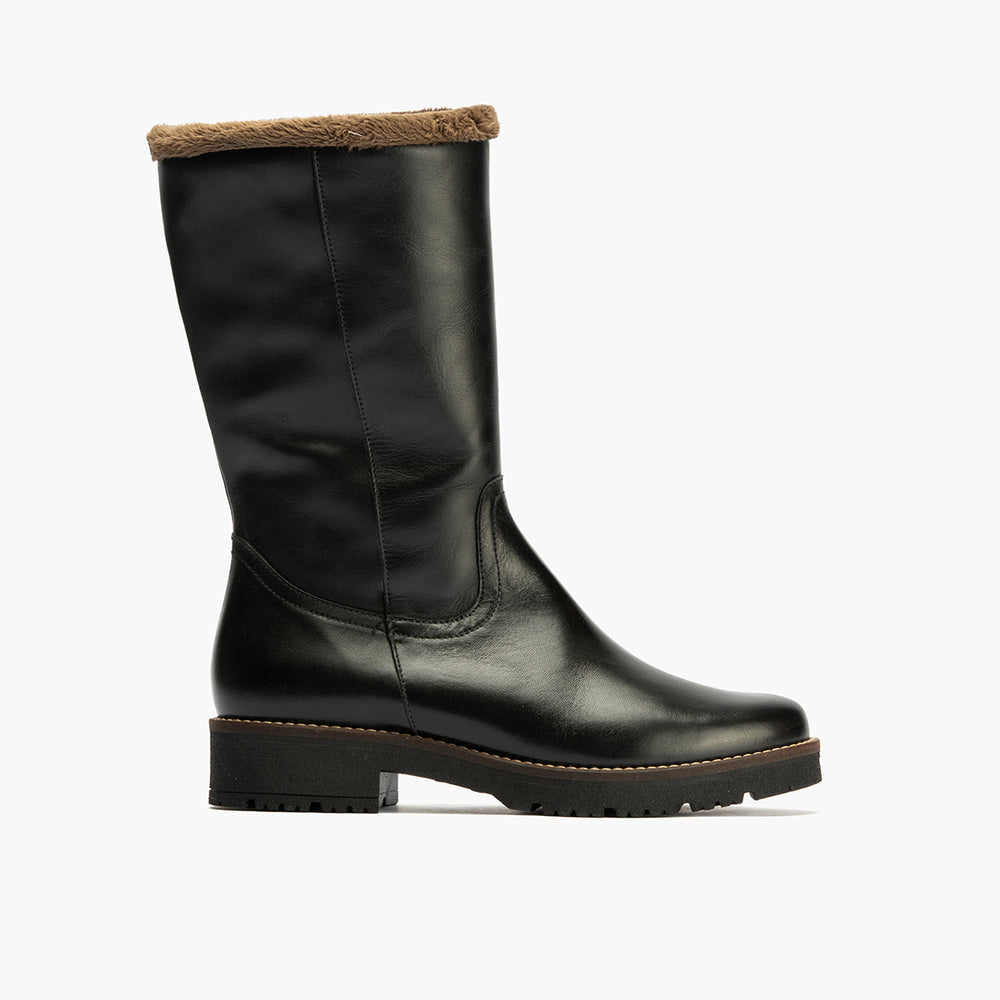 Bota con borrego de mujer color negro