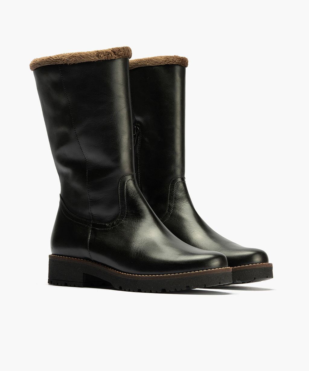 Bota con borrego de mujer color negro