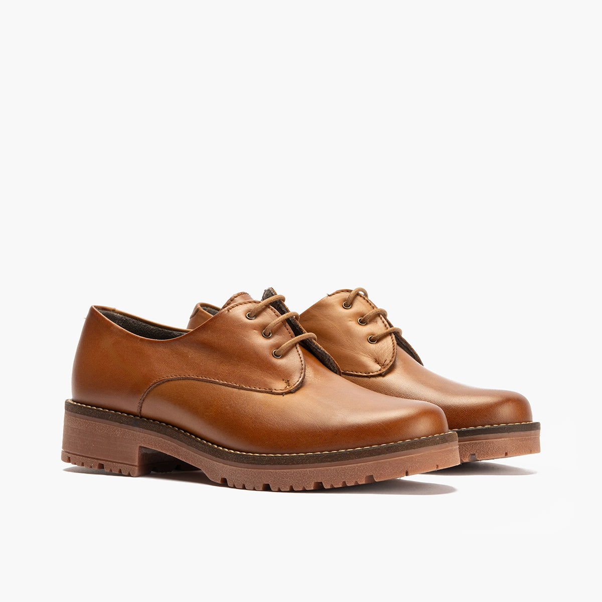 Blucher en Napa con cordones de mujer color cuero