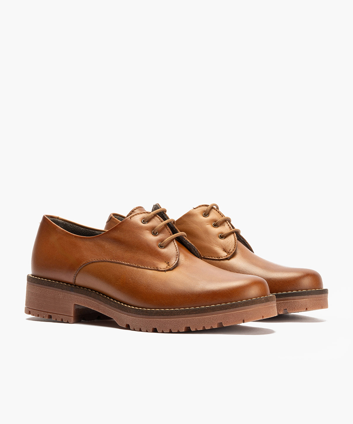Blucher en Napa con cordones de mujer color cuero