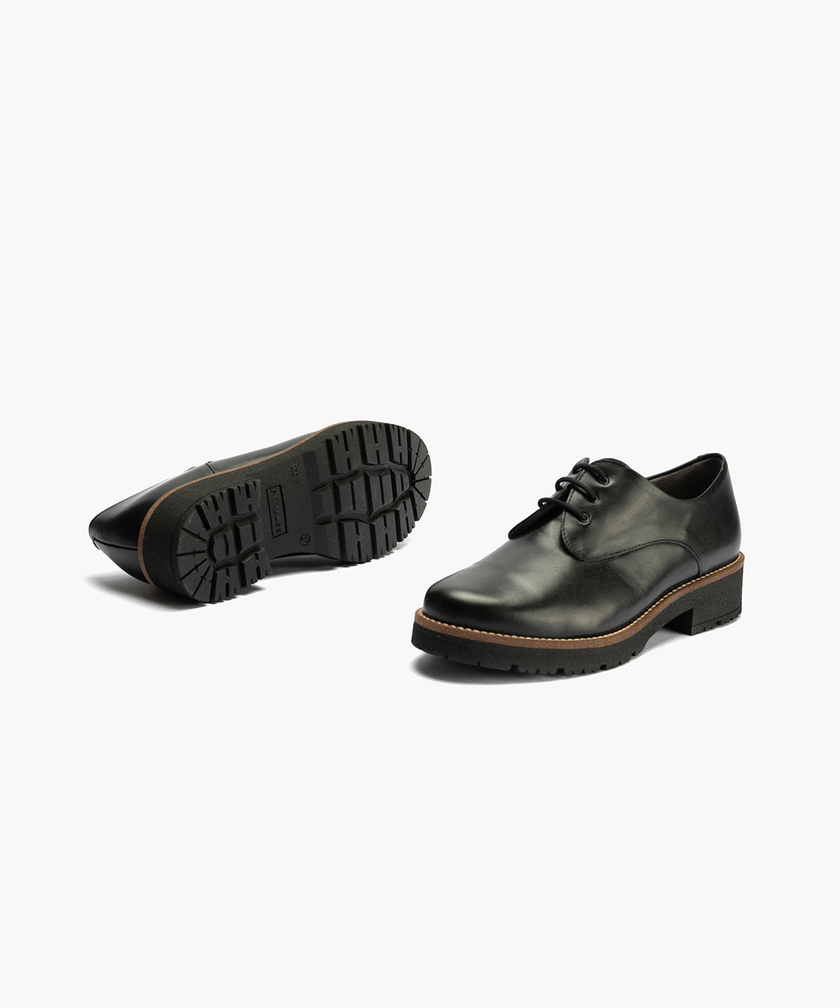 Blucher en Napa con cordones de mujer color negro