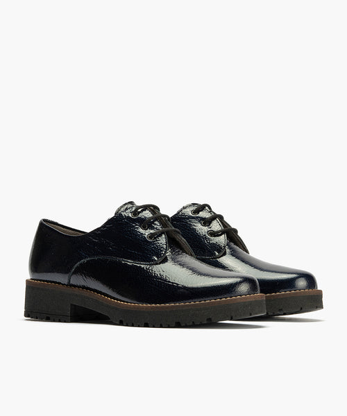 Blucher en Charol con cordones de mujer color marino