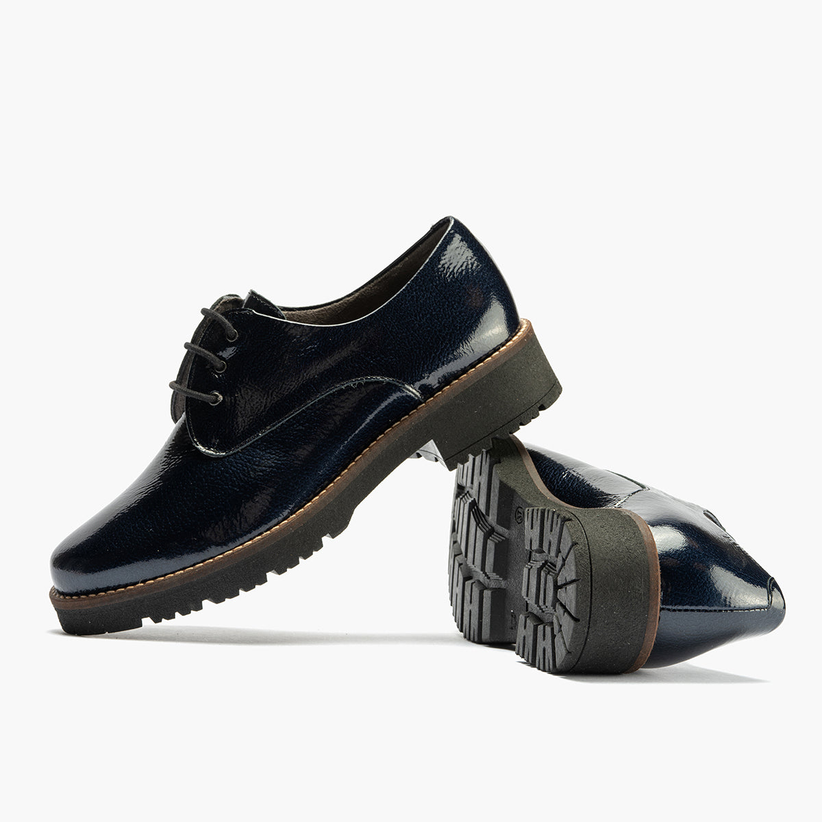 Blucher en Charol con cordones de mujer color marino
