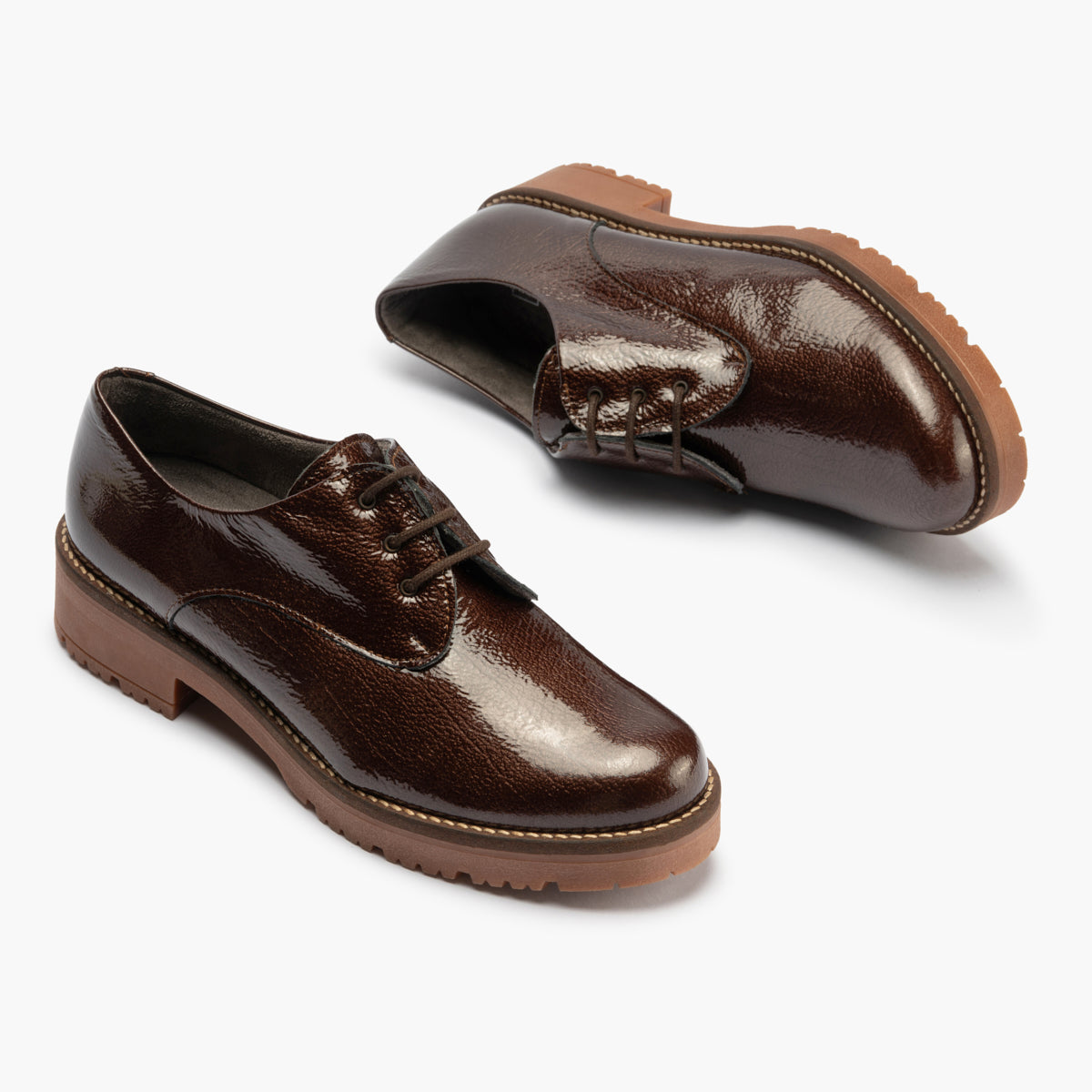 Blucher en Charol con cordones de mujer color marron