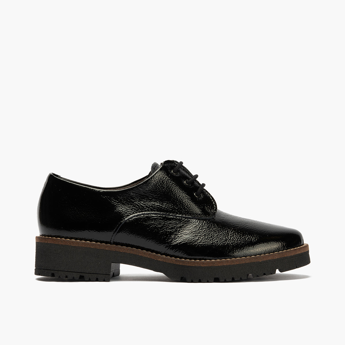 Blucher en Charol con cordones de mujer color negro