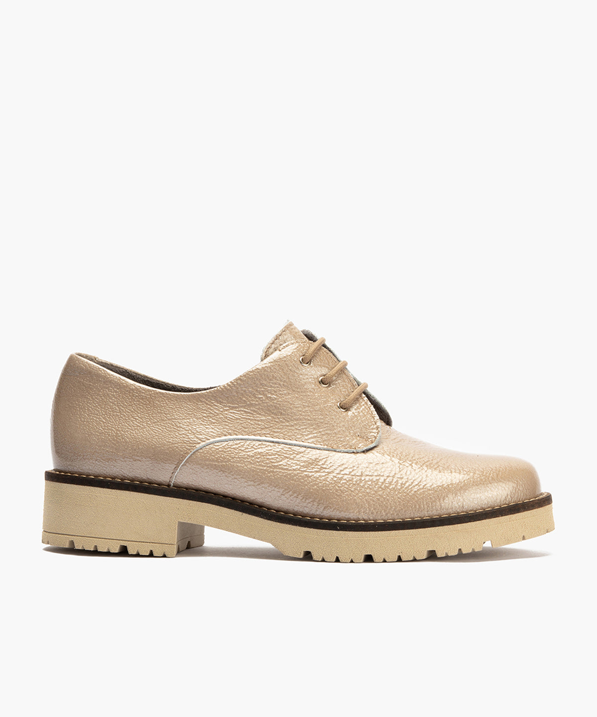 Blucher en Charol con cordones de mujer color piedra