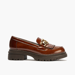 Mocasín con Flecos en Charol de mujer color cuero