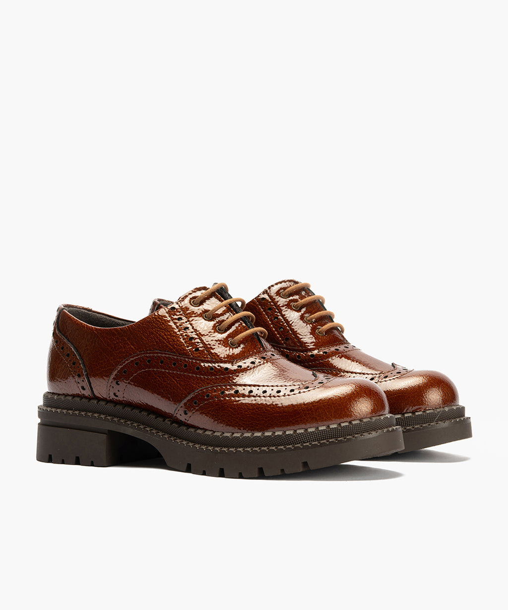 Ingles en Charol con cordones de mujer color cuero