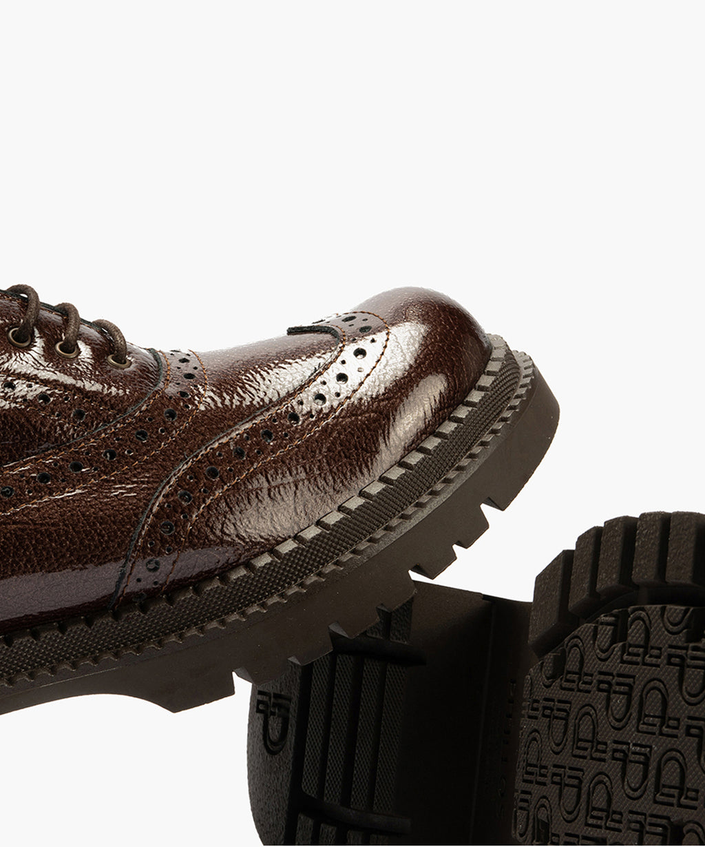Ingles en Charol con cordones de mujer color marron