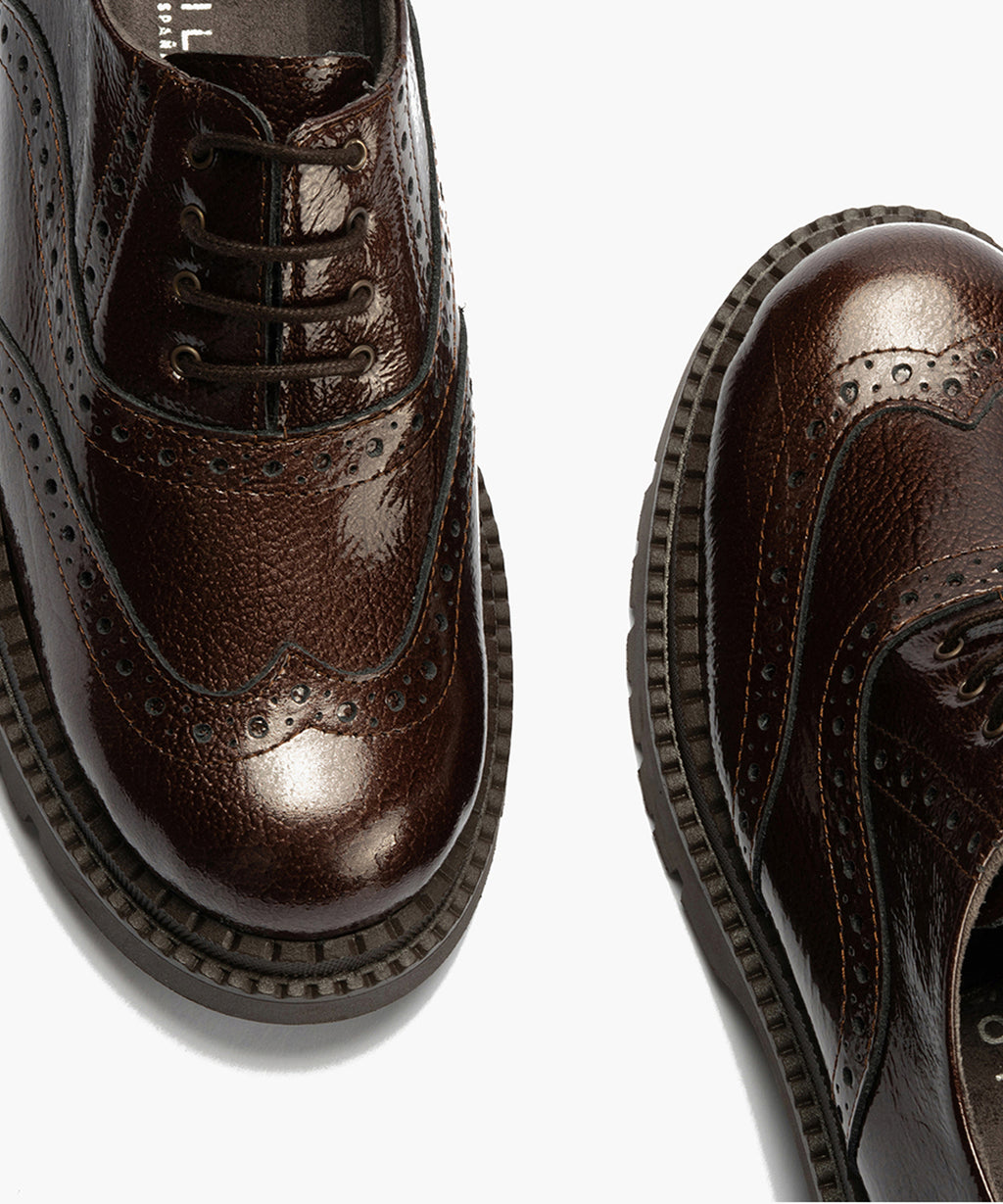 Ingles en Charol con cordones de mujer color marron