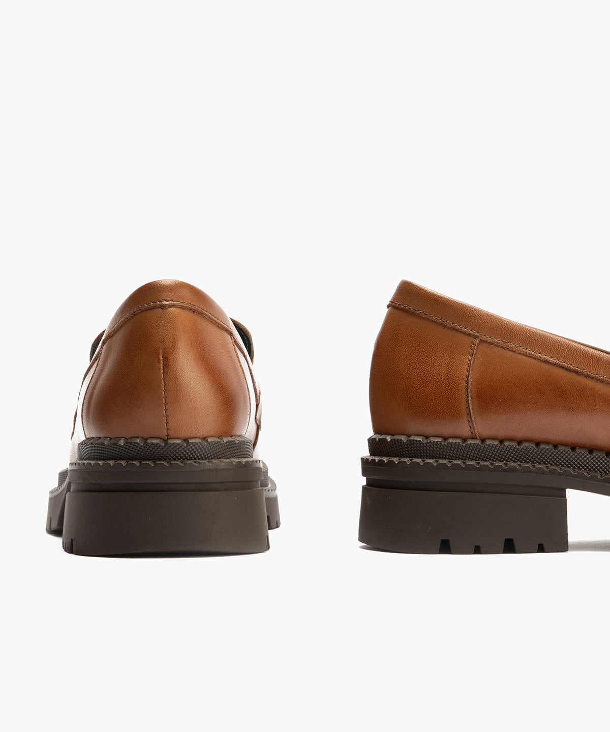 Mocasín en Napa con adorno de mujer color cuero