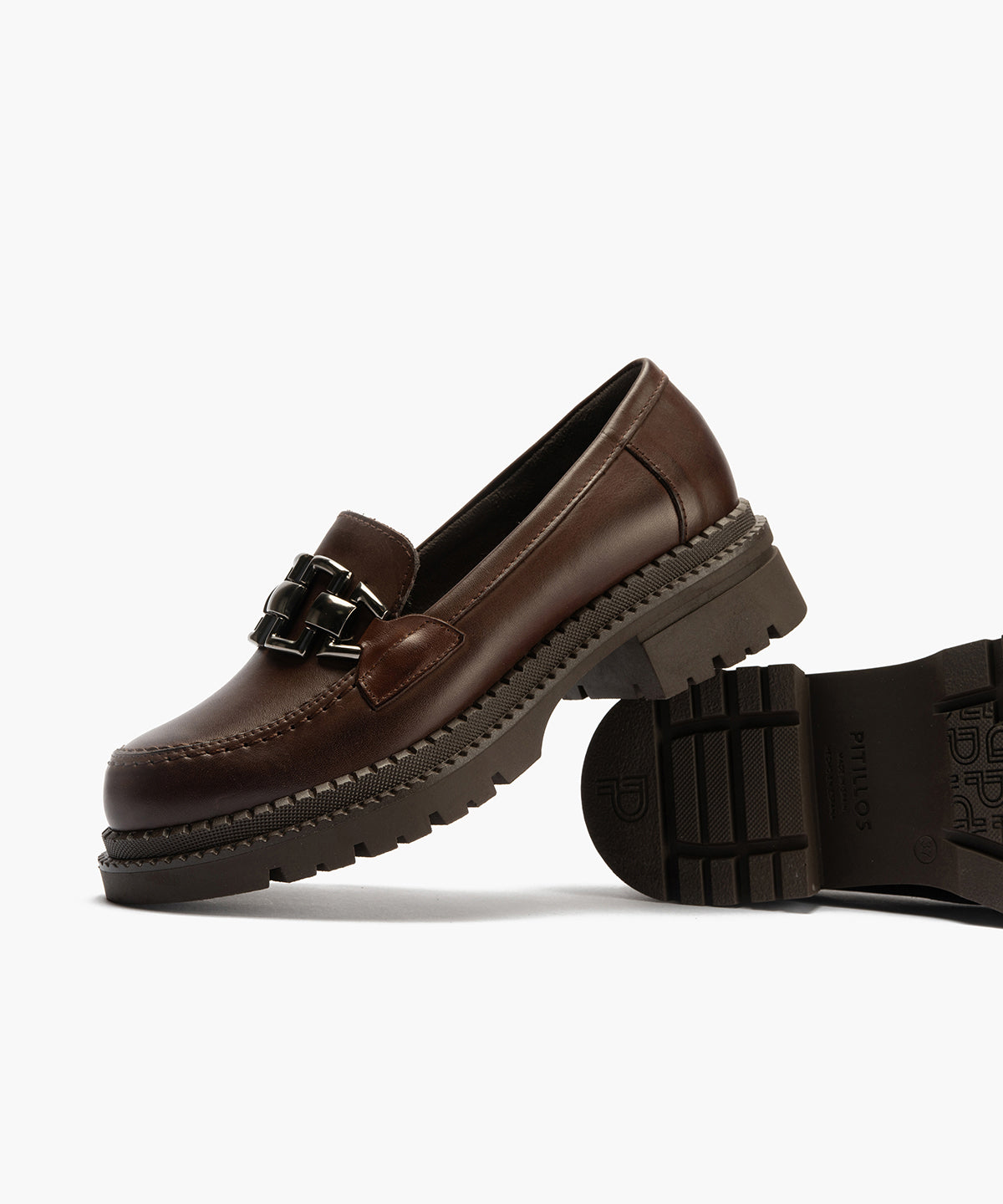 Mocasín en Napa con adorno de mujer color marron