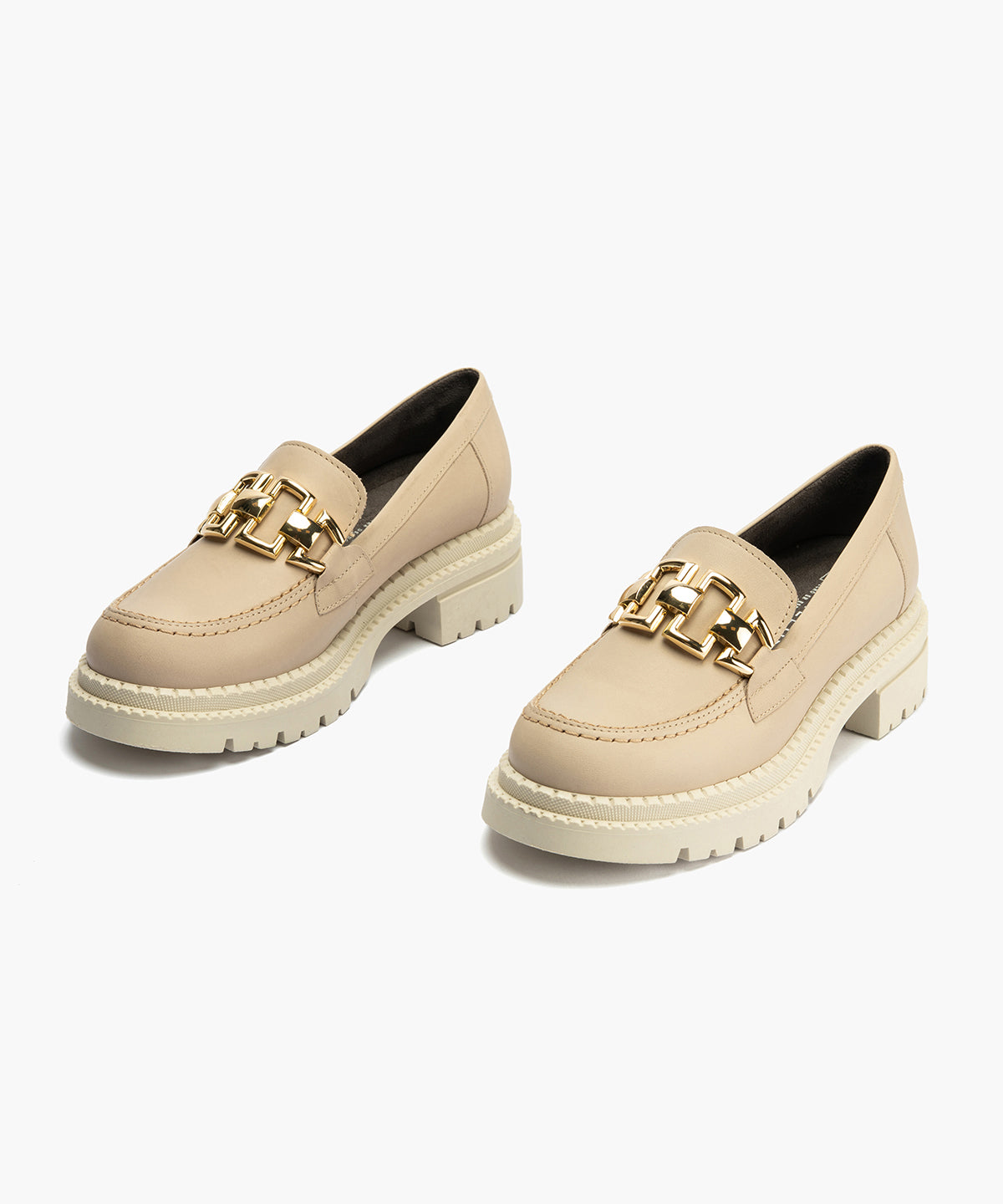 Mocasín en Napa con adorno de mujer color piedra