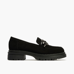 Mocasín en Ante con adorno de mujer color negro