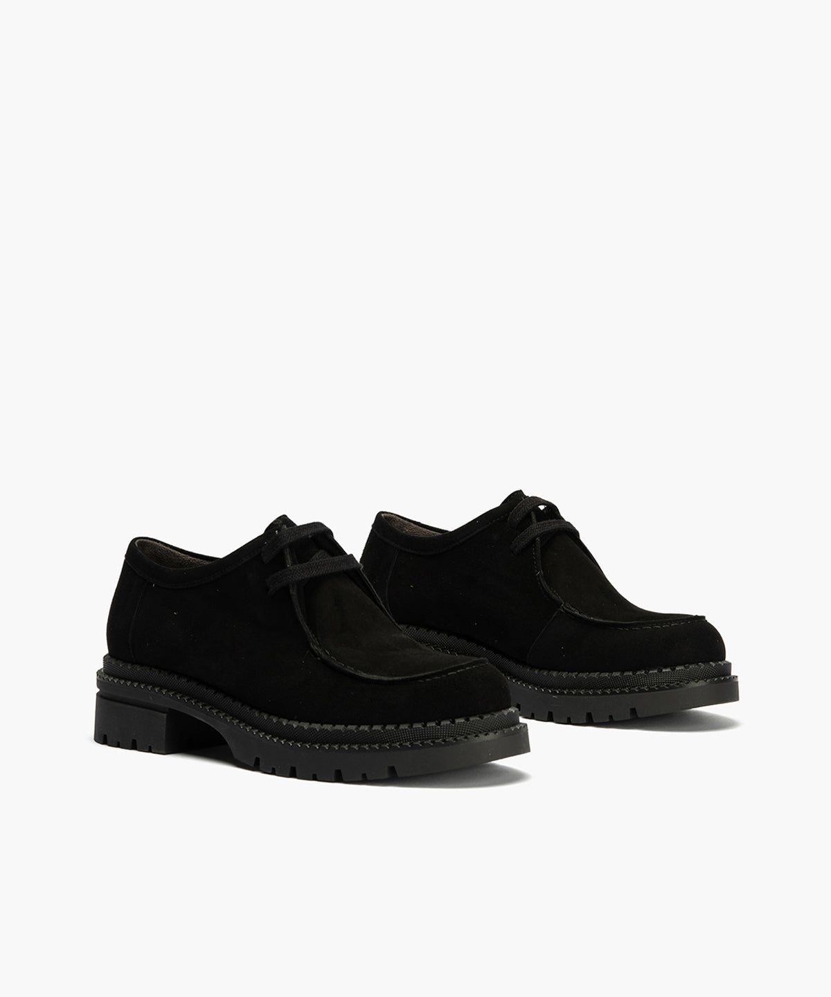Wallaby en Ante con cordones de mujer color negro