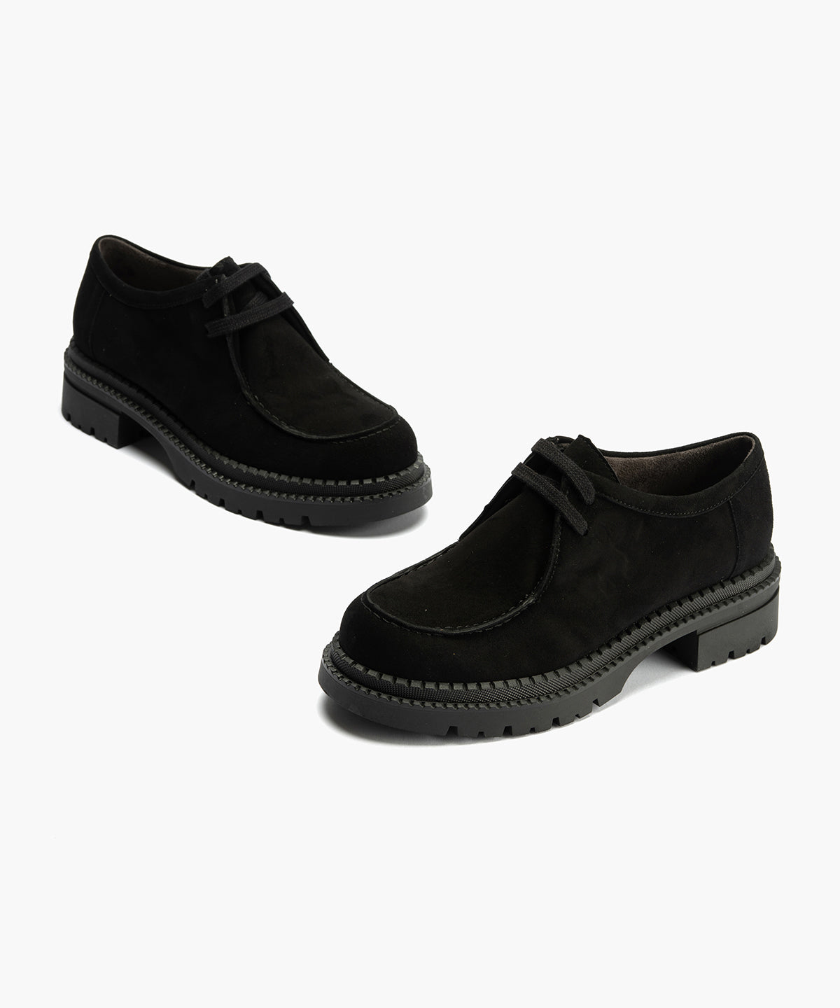 Wallaby en Ante con cordones de mujer color negro