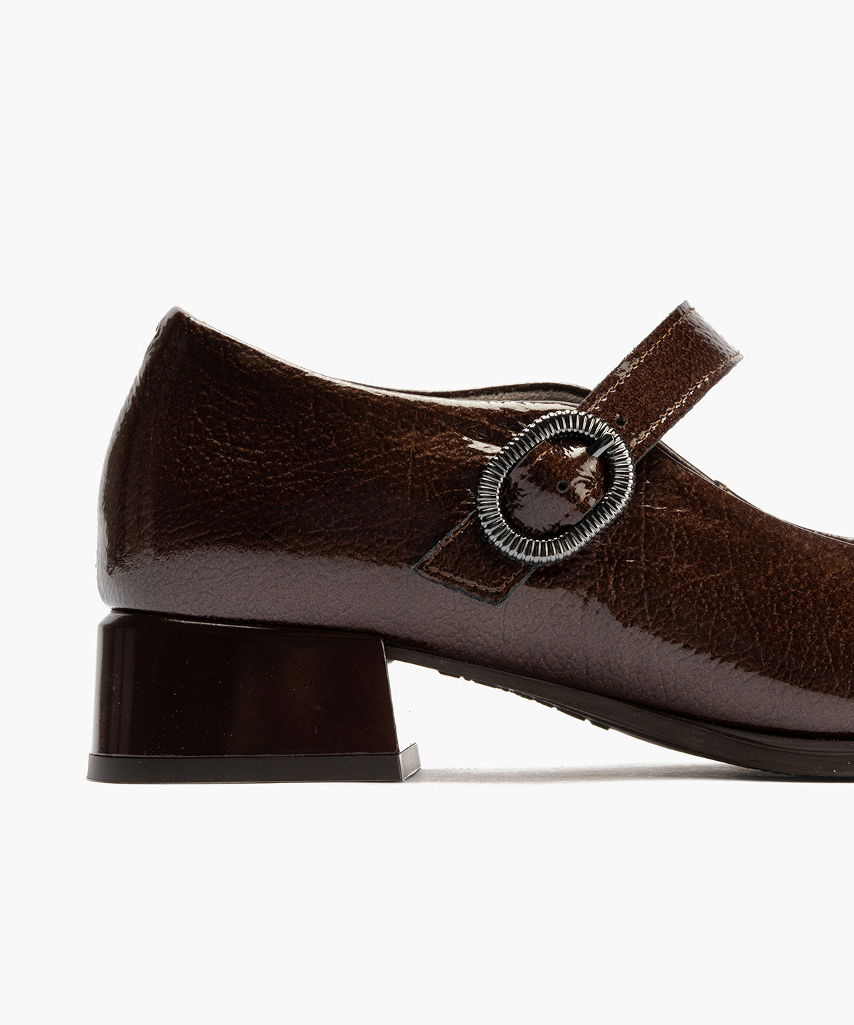 Mercedes con correas en charol mujer marron