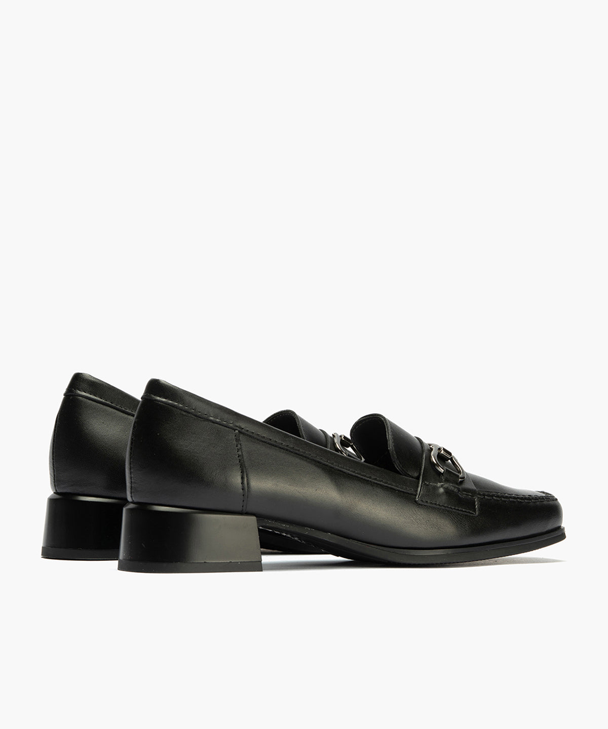 Mocasin en Napa con adorno de mujer color negro