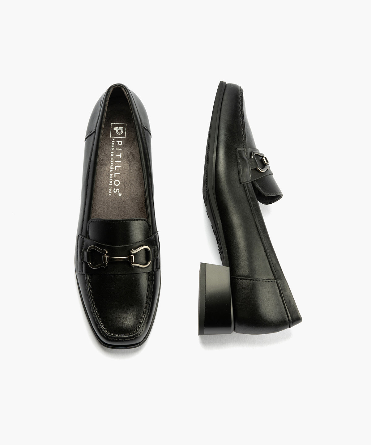 Mocasin en Napa con adorno de mujer color negro