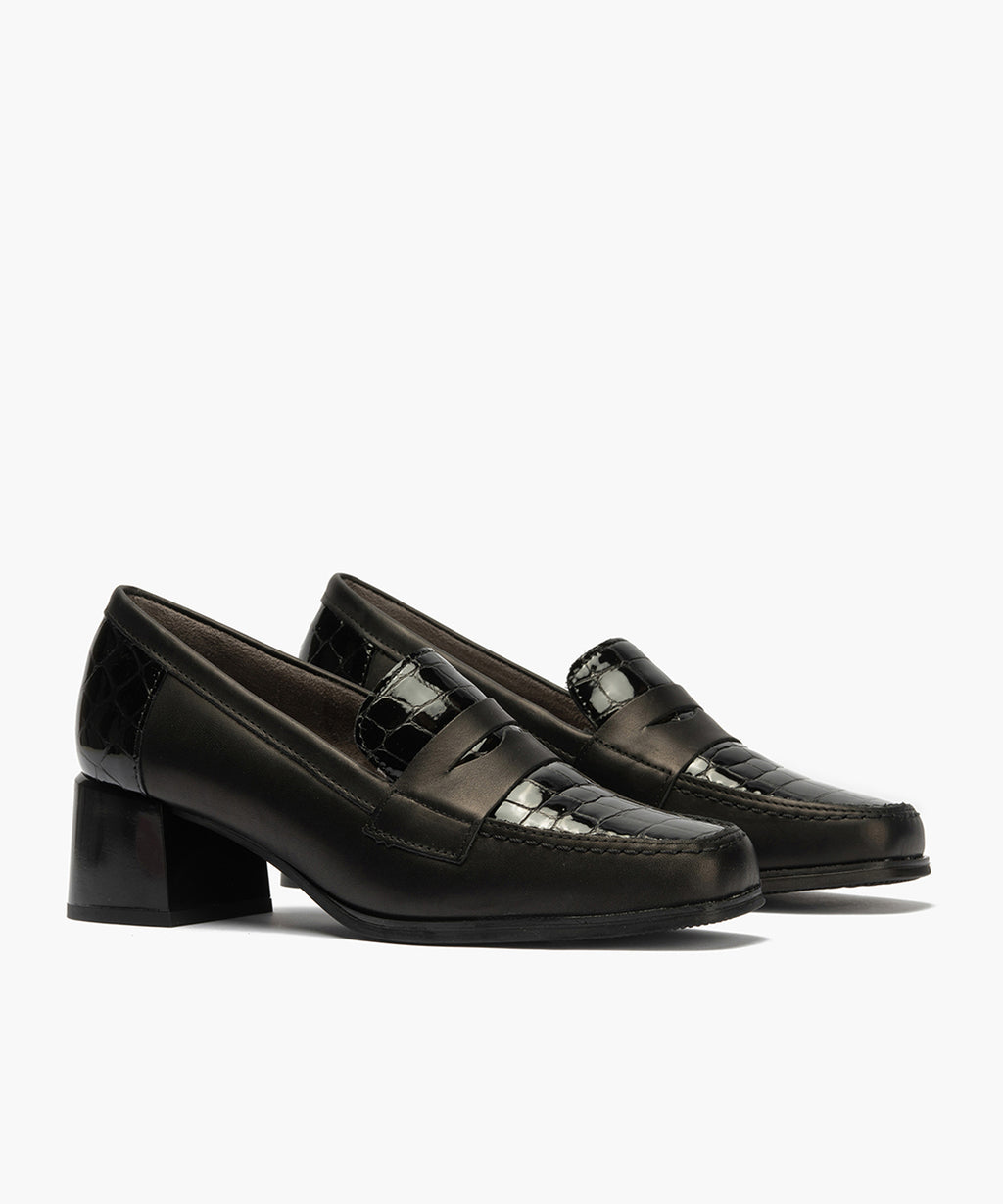 Mocasín con tacón medio de mujer color negro