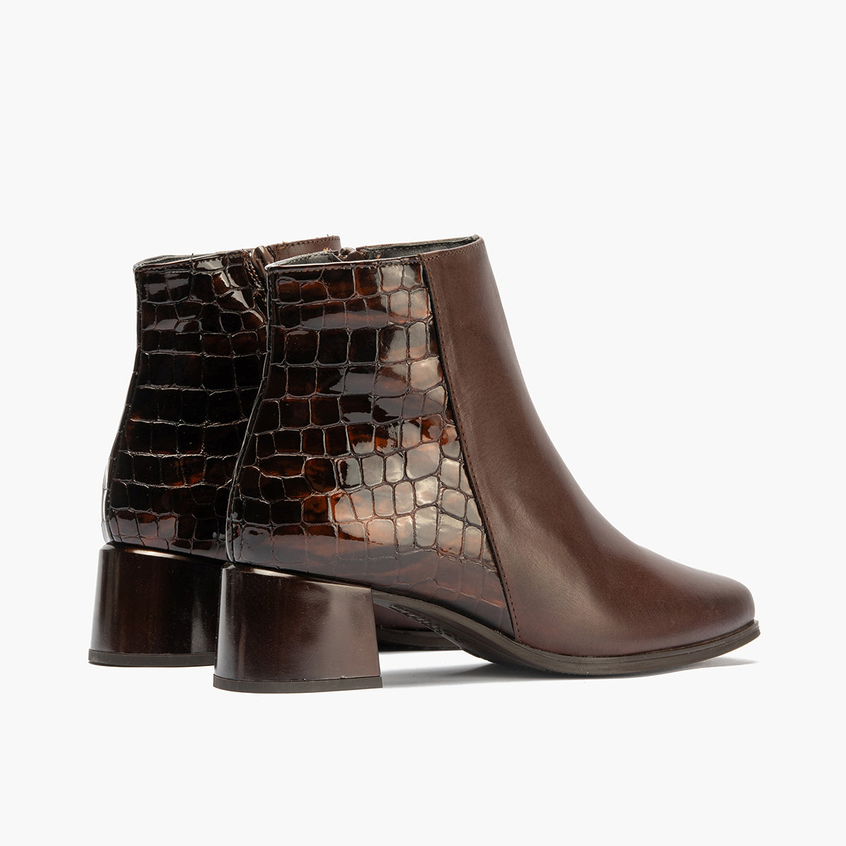 Botin en napa con coco charol de mujer color marron