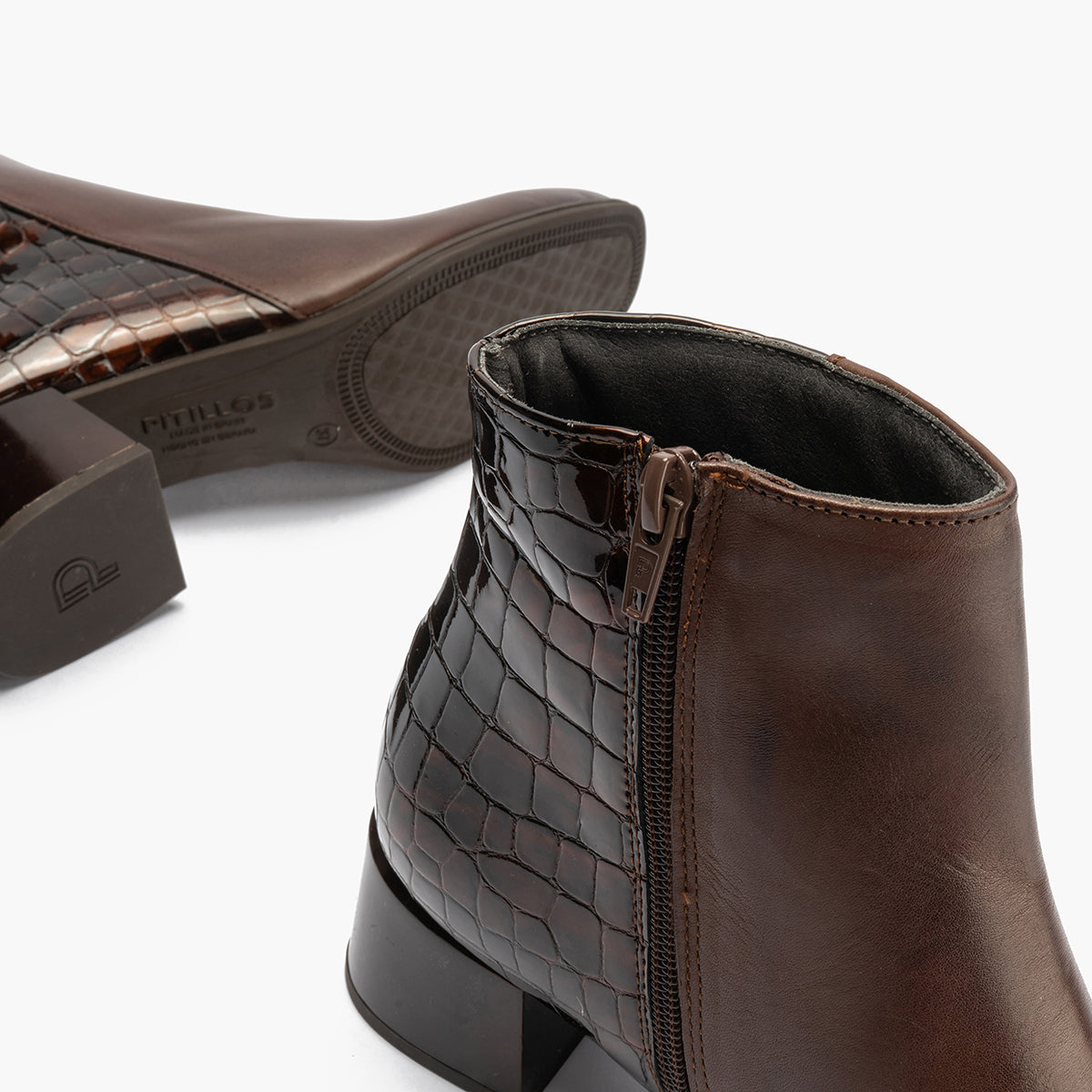 Botin en napa con coco charol de mujer color marron