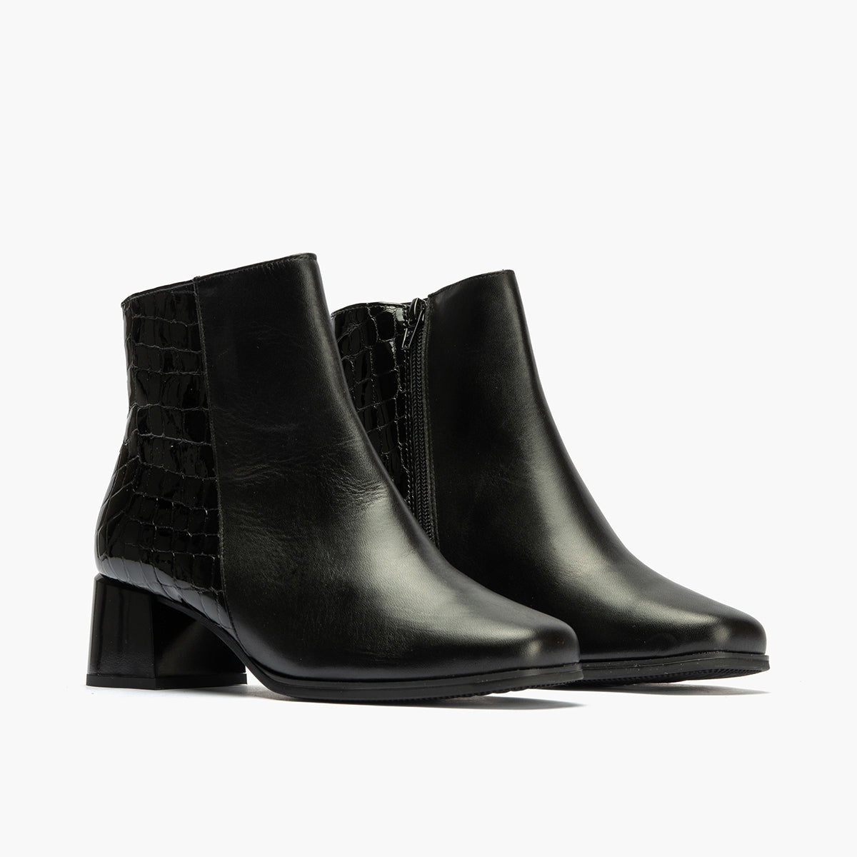 Botin en napa con coco charol de mujer color negro