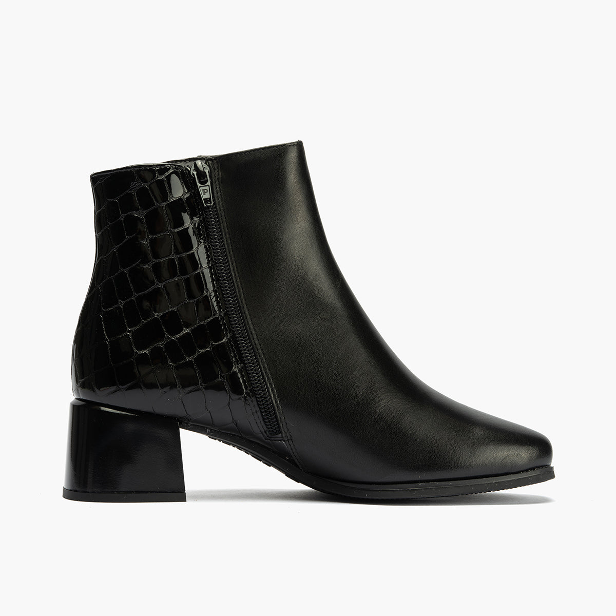 Botin en napa con coco charol de mujer color negro