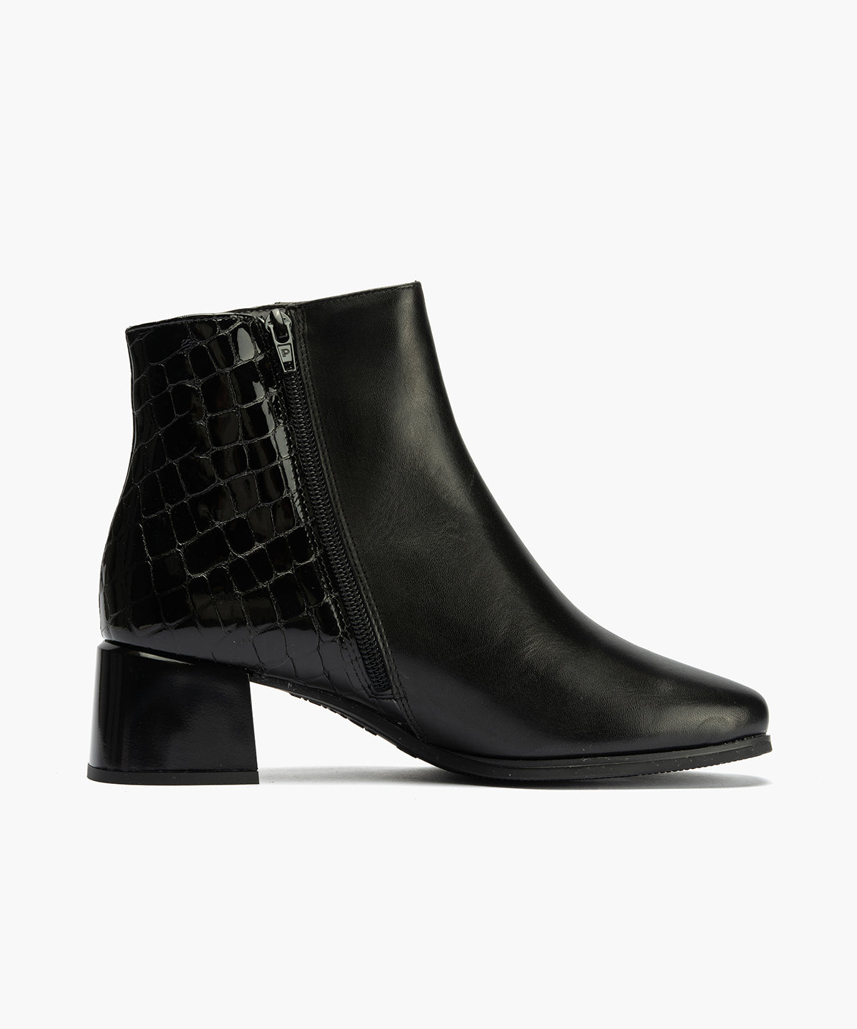 Botin en napa con coco charol de mujer color negro