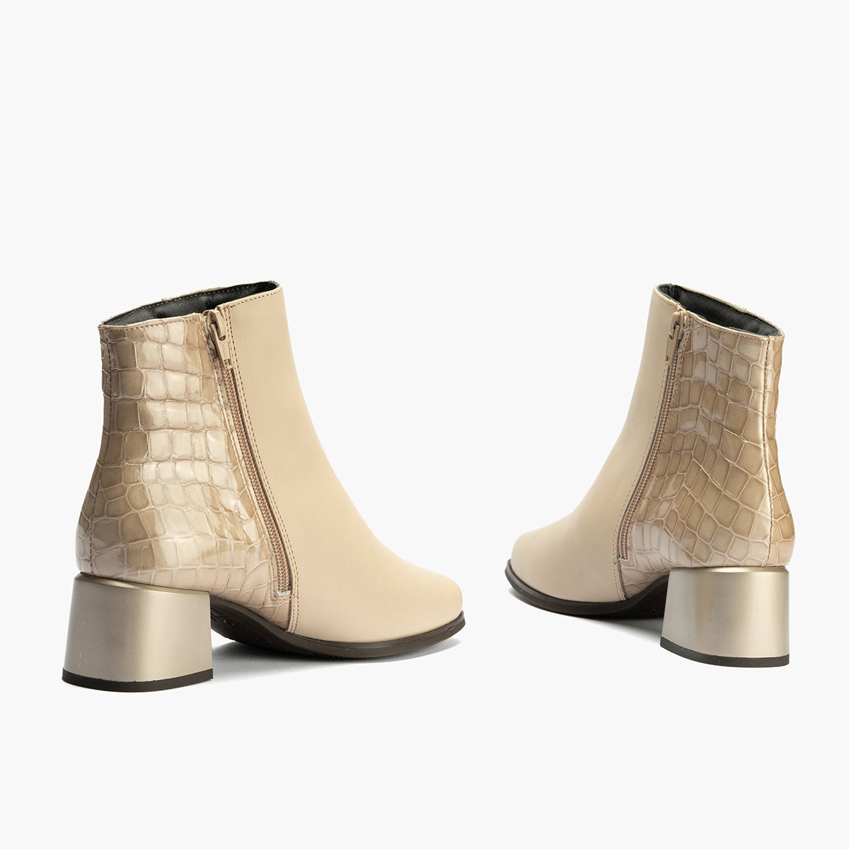 Botin en napa con coco charol de mujer color piedra