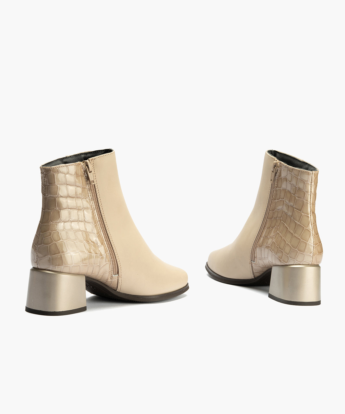 Botin en napa con coco charol de mujer color piedra