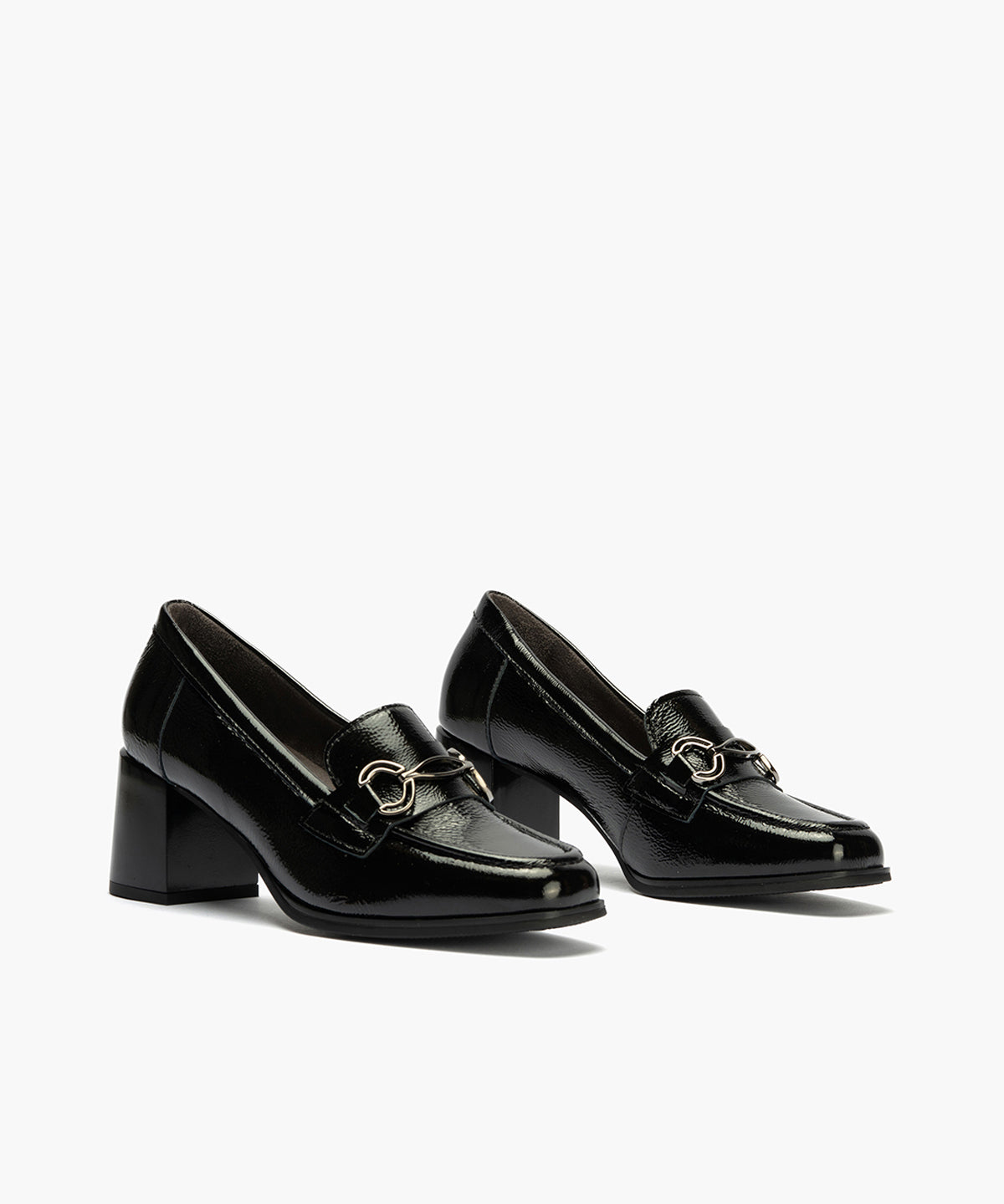 Mocasín en Charol con adorno de mujer color negro